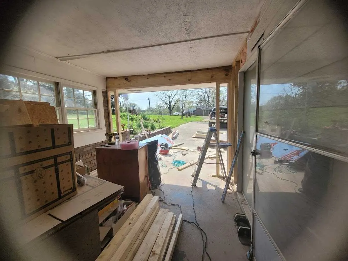 Air movers and dehumidifier for Drying & Dehumidification in Wheeling